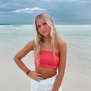 Meet your Posher, Hailey